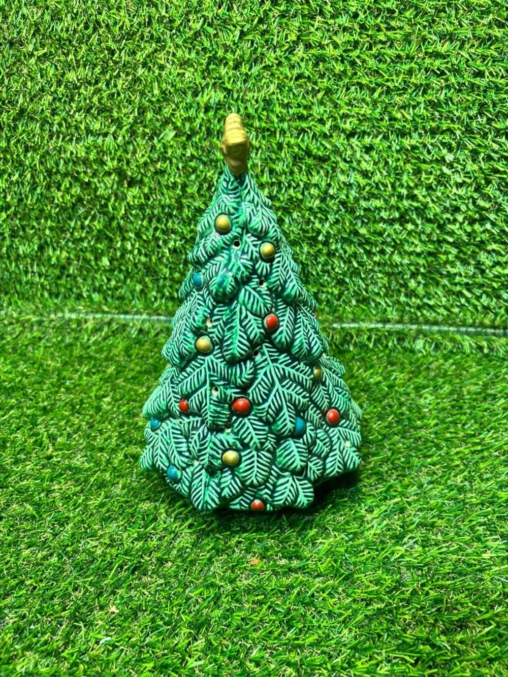 Avon Gift Collection Ceramic Christmas Tree Pomander with Original Box Brazil